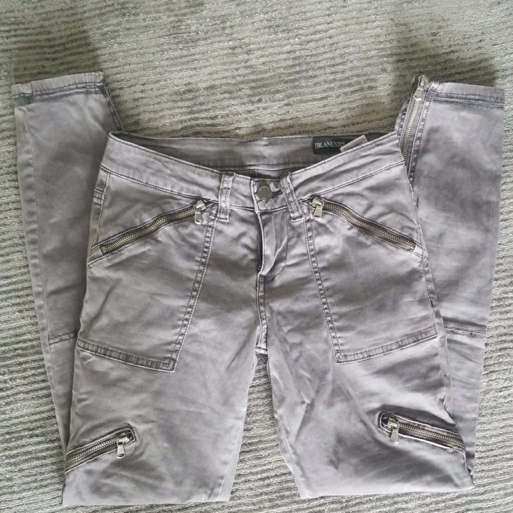 BLANKNYC gray skinny pants with zippers